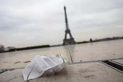 Francia confirmó un nuevo récord diario de casos de coronavirus con 13.498 positivos