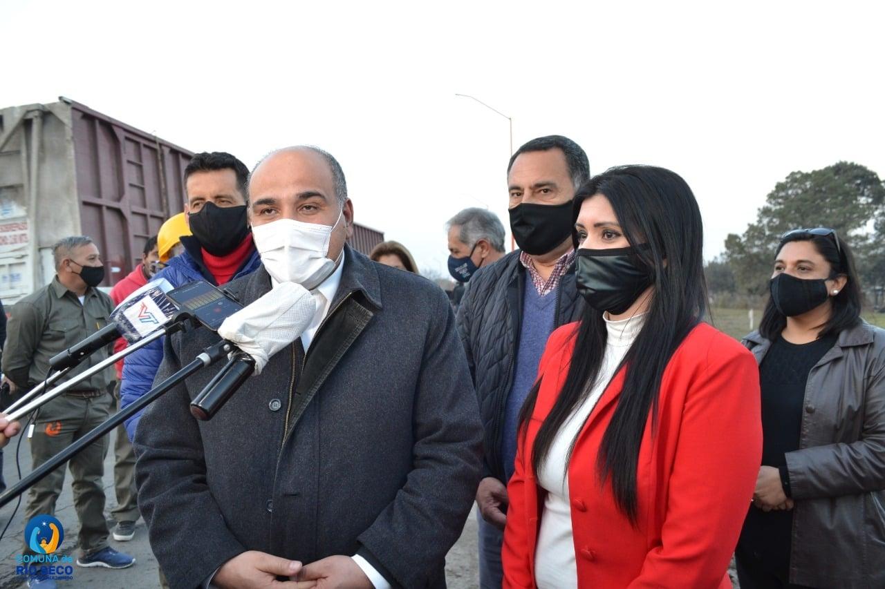 El gobernador Juan Manzur, en Río Seco.