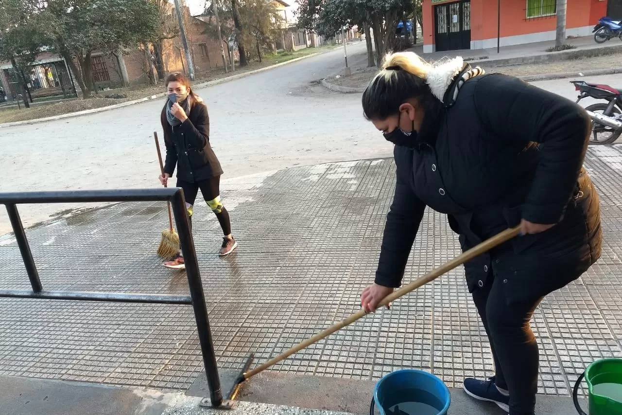 Limpieza en la comuna de El Chañar.