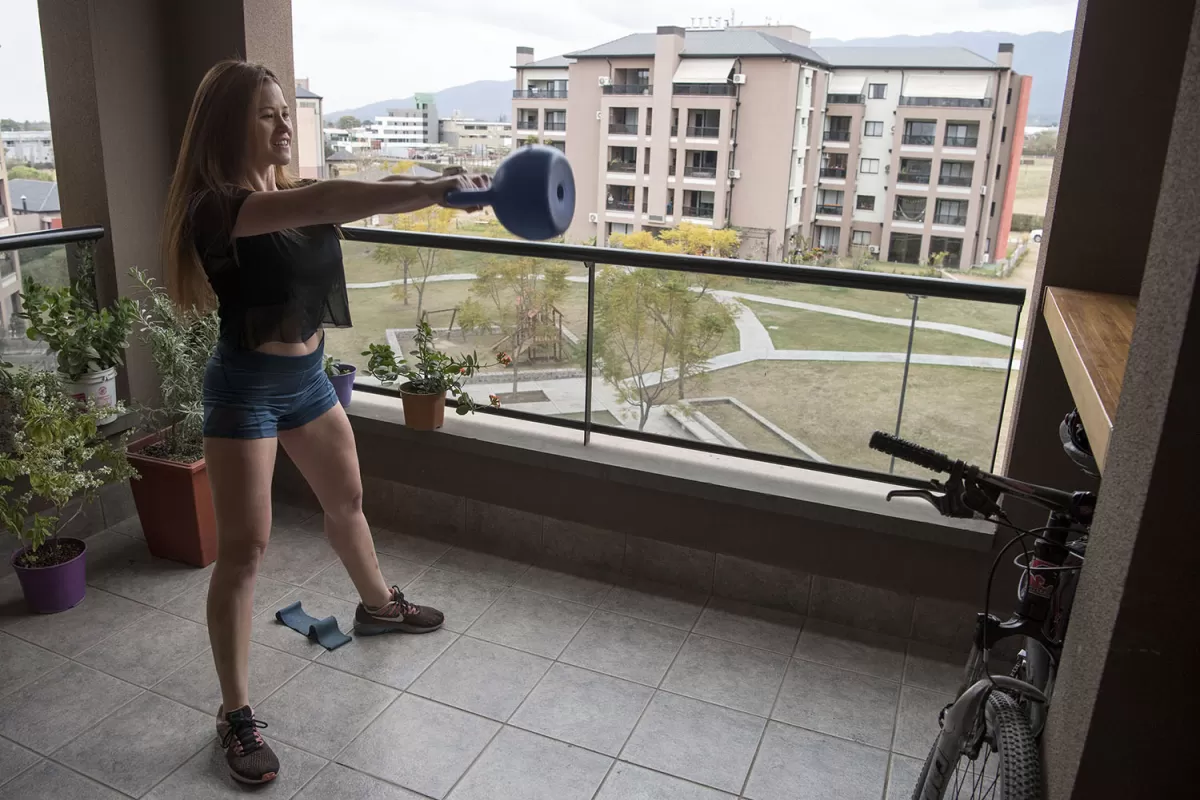 Entrenando en casa: Es difícil pelearle a Netflix, pero se puede