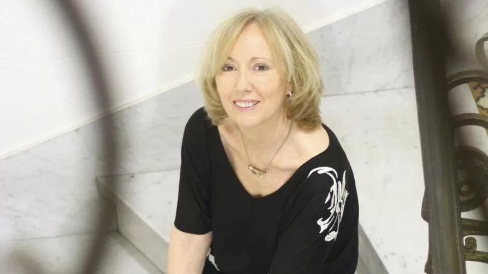 SYLVIA IPARRAGUIRRE. Autora de “La tierra del fuego” y otras novelas. 
