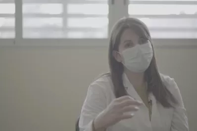 Por la suba de casos, piden a los recuperados que donen plasma