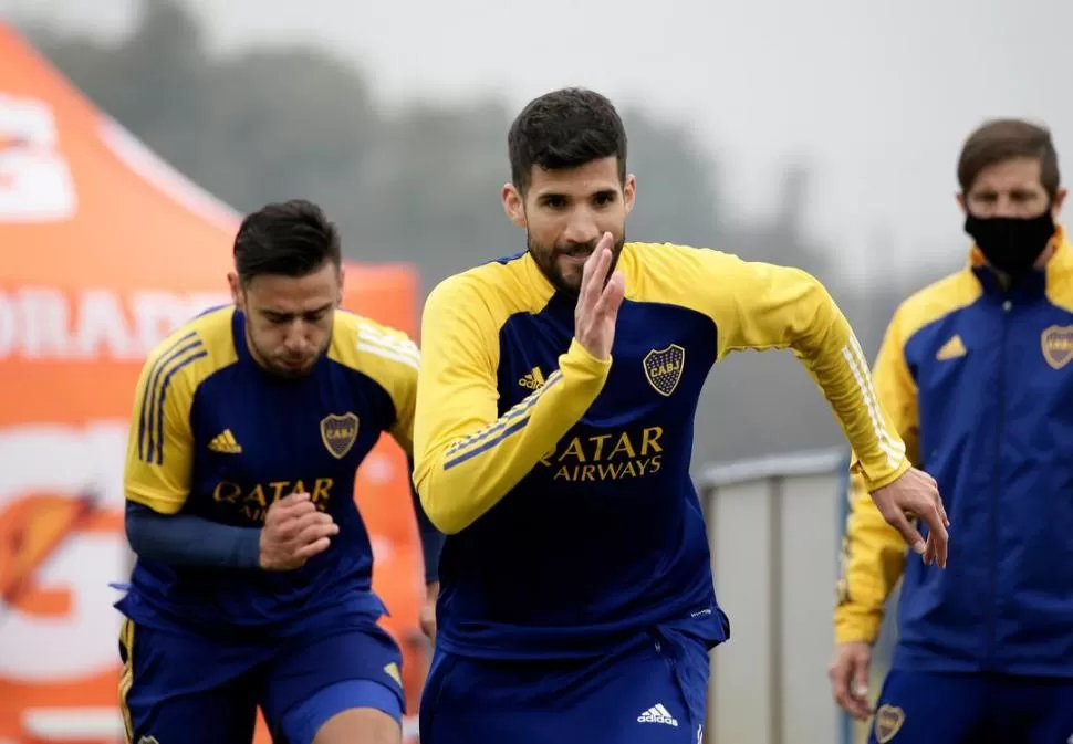 A LA ESPERA. En Boca aguardan por los resultados de los últimos tests PCR, para comprobar quiénes pueden entrenarse. 