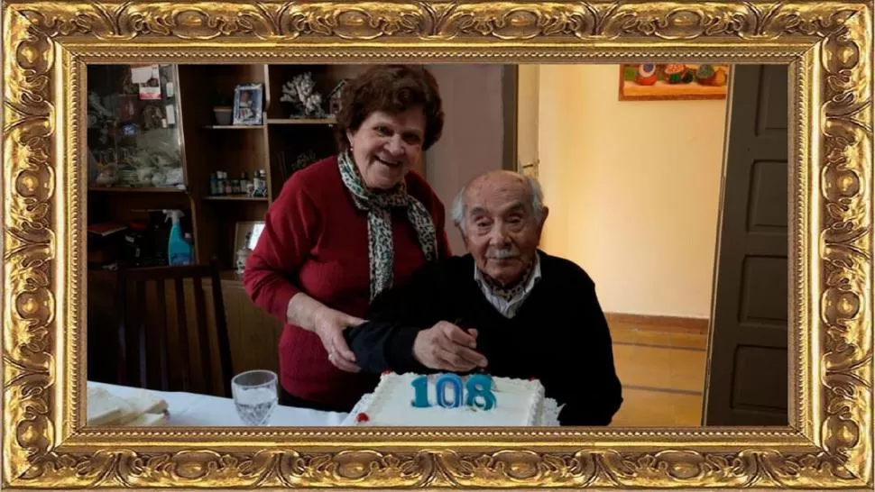 EN FAMILIA. En la unión con Amelia, Agustín adoptó hijos, nietos y bisnietos como propios. 