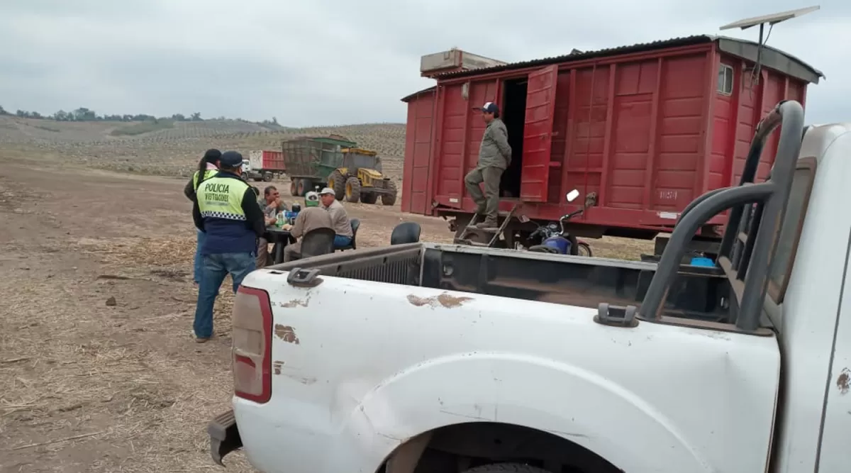 DATOS. Los efectivos de Delitos Rurales se entrevistaron con productores.  