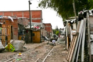 Una familia tipo necesitó $ 57.997 para no caer debajo de la línea de la pobreza en febrero