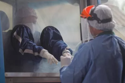 Crecen los contagios de coronavirus en Tucumán, pero la tasa de letalidad tuvo una leve caída