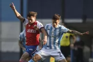 Volver a jugar, una experiencia extraña para Racing, que cayó en casa