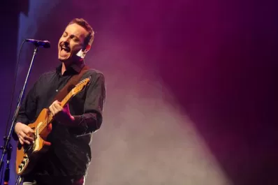 Pedro Aznar: una banda para el cuarto show