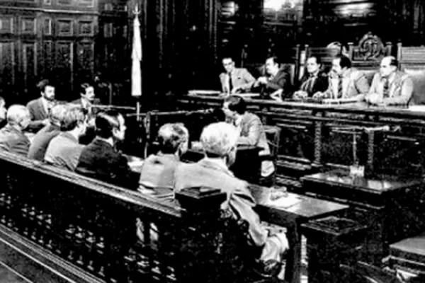 Quiero utilizar una frase que pertenece a todo el pueblo argentino. Señores jueces: nunca más