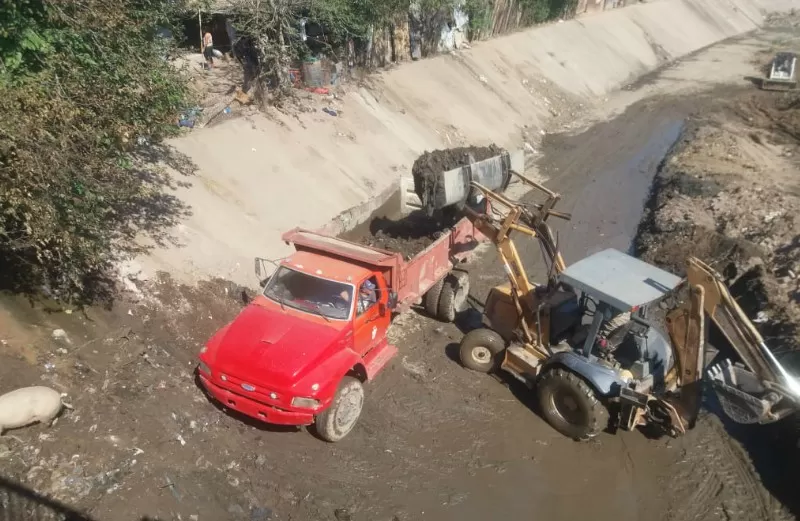 La DPA comenzó trabajos de limpieza en el Canal Norte