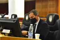 Un legislador pide que Manzur se realice de manera urgente un hisopado