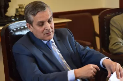 Los juicios políticos recorren una senda que luego se bifurca