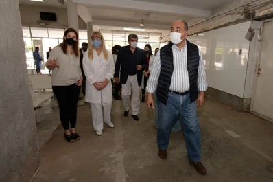 La única vacuna en esta pandemia es cuidarse y evitar salir si no es necesario, aseguró Manzur