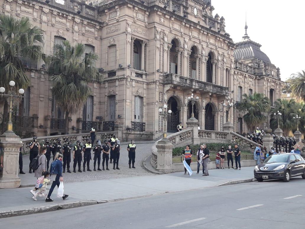 LA CASA DE GOBIERNO. 