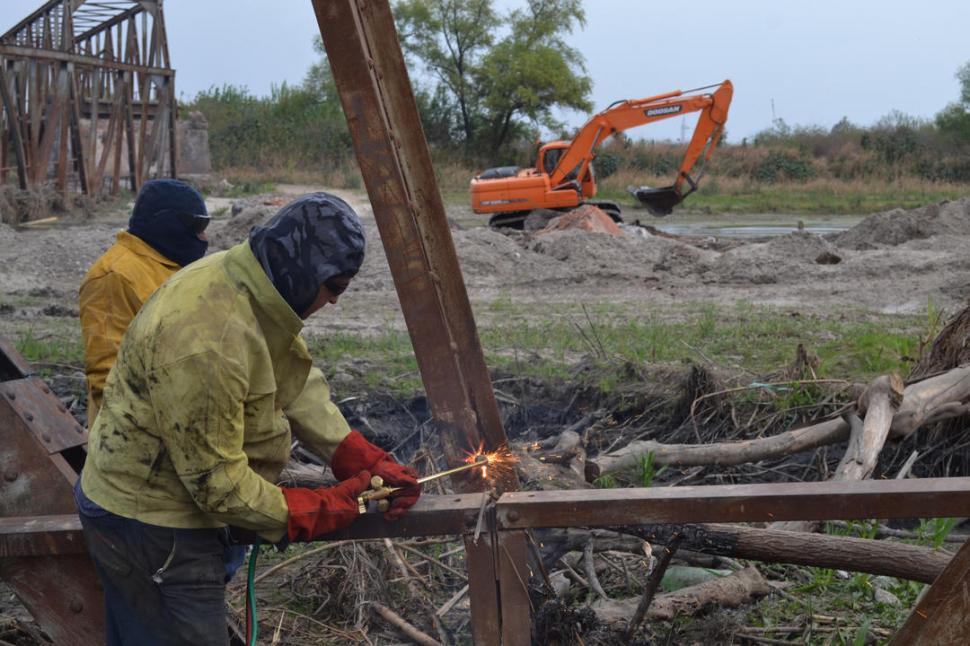 DESARMANDO LA ESTRUCTURA. La tarea demorará 40 días.  