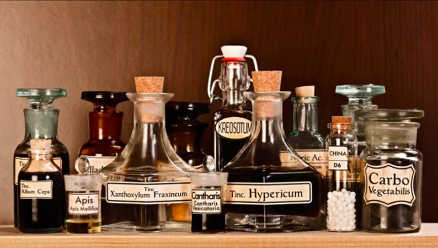 RECORRIDO. La homeopatía propone un tratamiento de la enfermedad de adentro hacia afuera, y no al revés; es decir, que el propio sistema inmunológico combata la enfermedad.