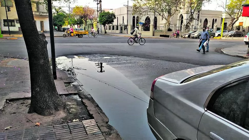 Mal olor en Sarmiento y Virgen de la Merced