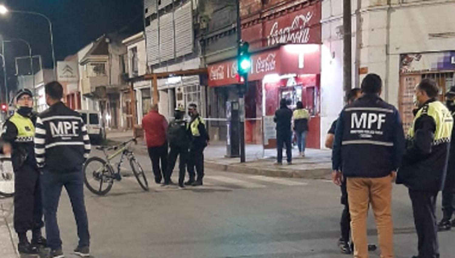 EL ESCENARIO. La banda está acusada de asesinar a la empresaria en la esquina de Alem y Crisóstomo Álvarez.