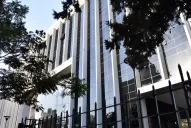 No descartan una ley para frenar la suba de tarifas de luz y agua