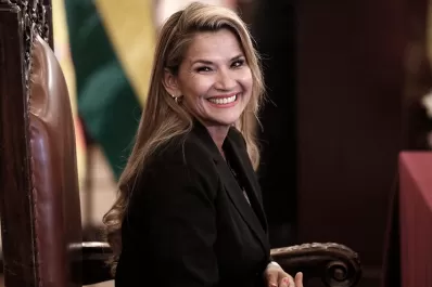 Presidenta de Bolivia dice que en el país ya pasó lo peor de la pandemia