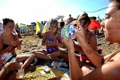 Limitarán la cantidad de turistas en Mar del Plata durante el verano