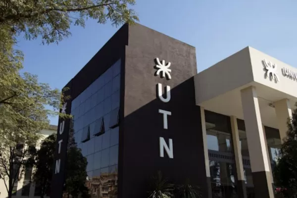 Convenio: el folclore une la Tecnológica con la Academia Nacional