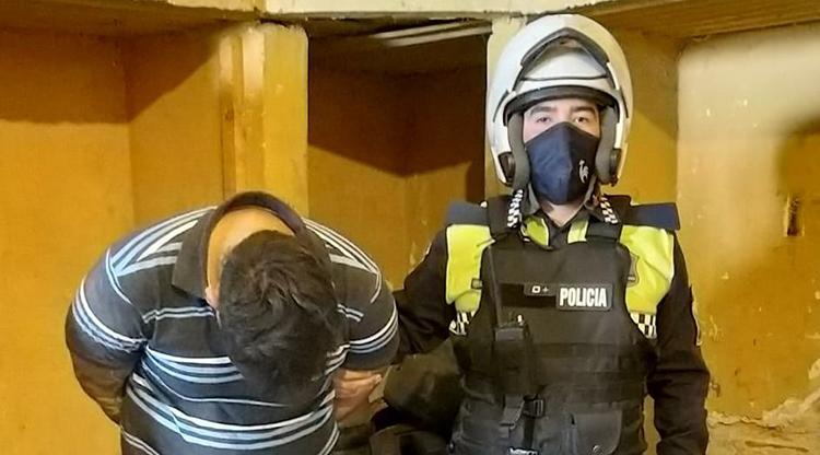 En un intento de asalto, un joven de 18 años amenazó con un arma a un taxista y quedó aprehendido