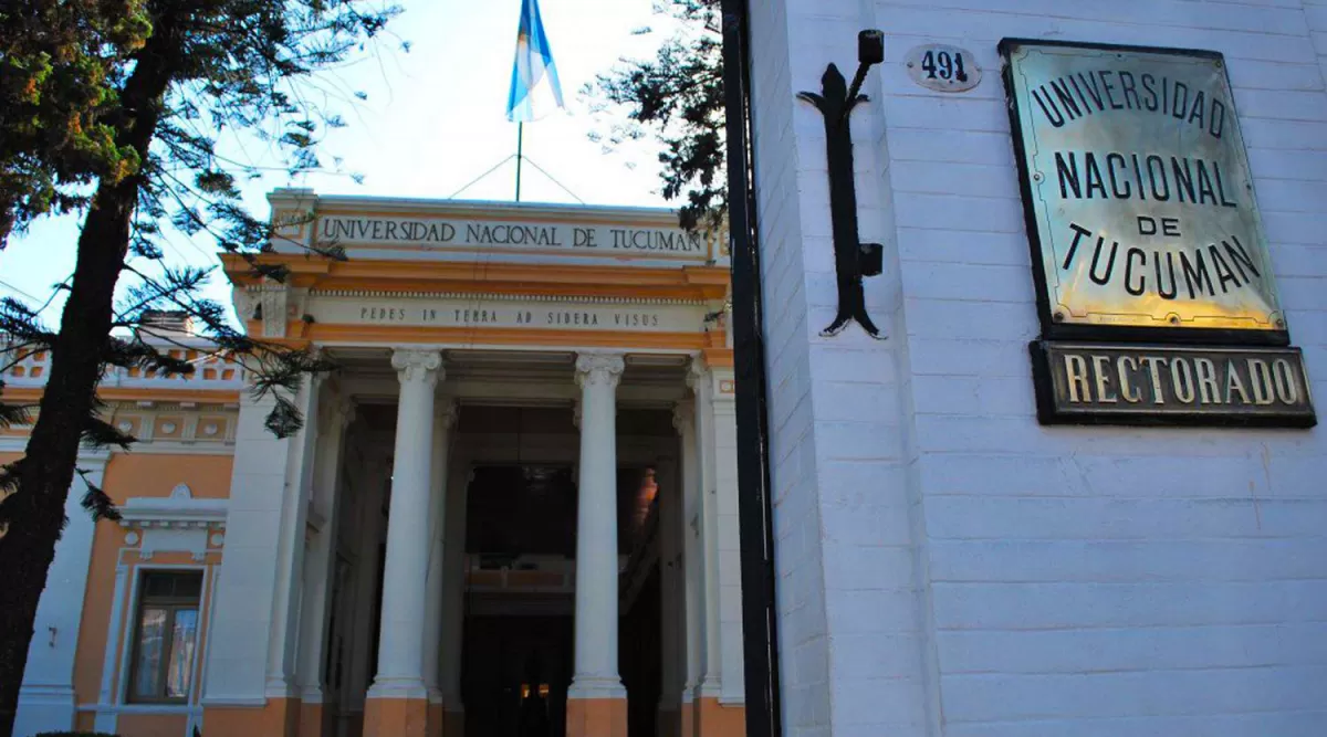RECTORADO DE LA UNT.  LA GACETA / ARCHIVO.