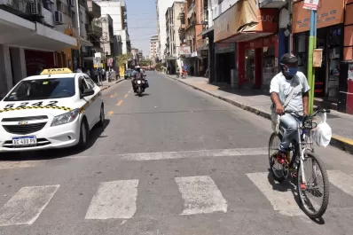 Caminar para ahorrarse el taxi: las historias detrás del paro de colectivos