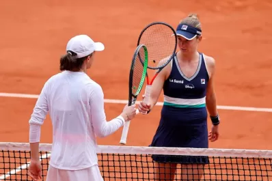 Nadia Podoroska no tuvo reacción y quedó eliminada en Roland Garros