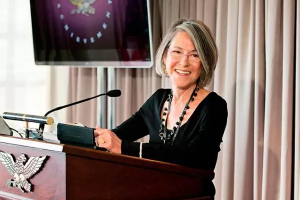 Louise Glück: ganó la poesía de belleza austera