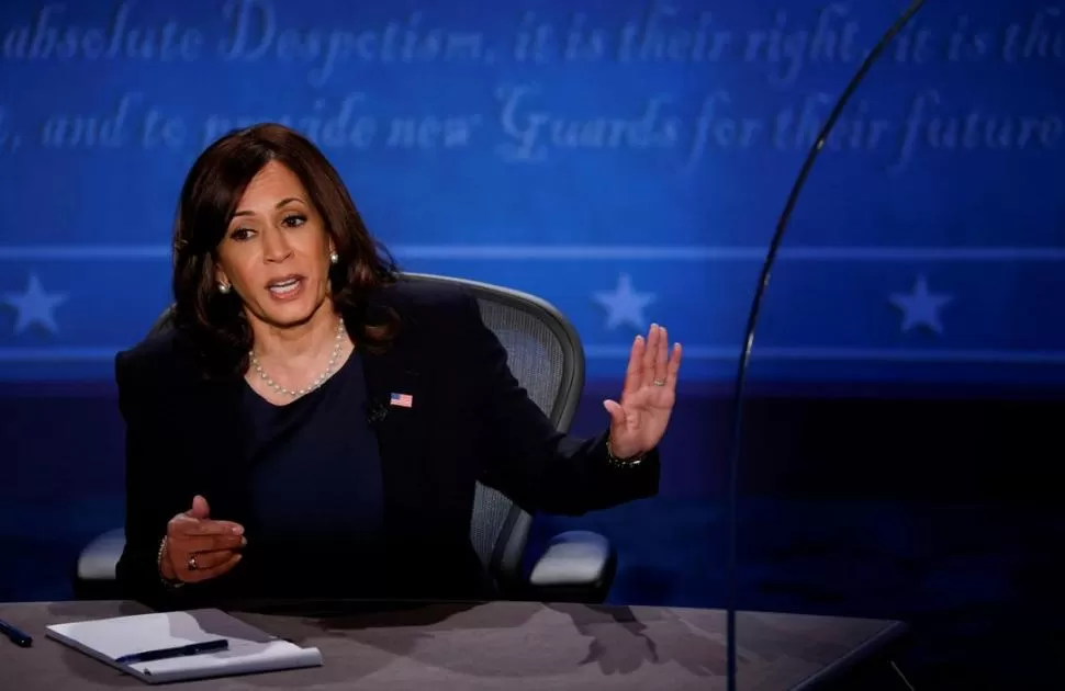 CRUCE. Harris habló del “fracaso” de la administración Trump.  reuters