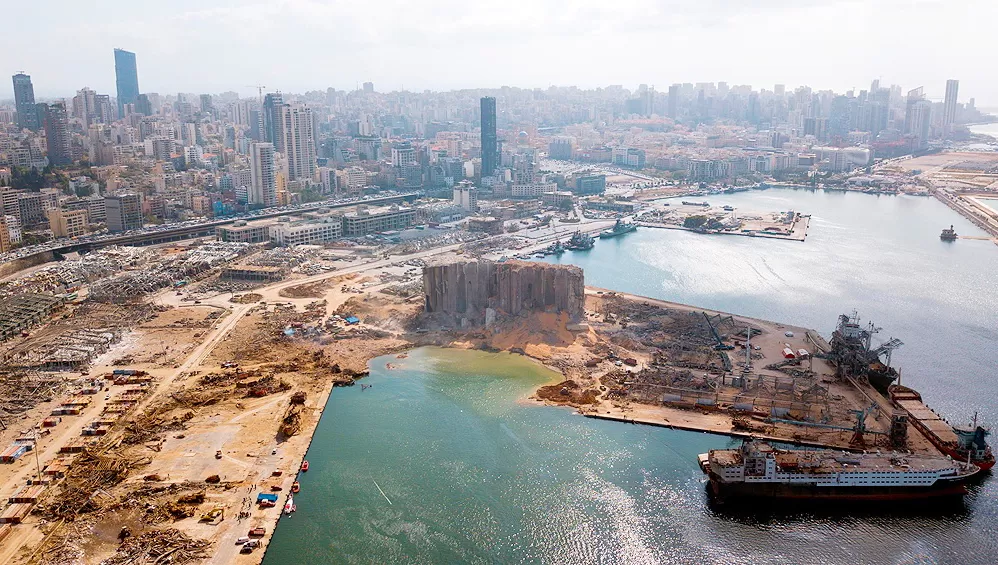 RECUERDO. La explosión de hoy en Beirut rememoró  el catastrófico estallido del 4 de agosto, que causó 203 muertos, al menos 6.500 heridos, y arrasó zonas enteras de la capital.