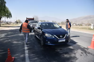 La subida a Tafí del Valle es constante, pero con rigurosos controles en la ruta