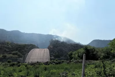 Las llamas volvieron a encenderse en San Javier y ahora aparecieron también en El cadillal