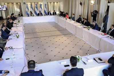 Manzur y otros gobernadores respaldaron las medidas de la Nación contra la pandemia