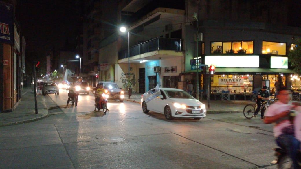 PROTESTA. Los familiares se movilizaron por distintas calles del centro de la capital. FOTO LUIS DUARTE