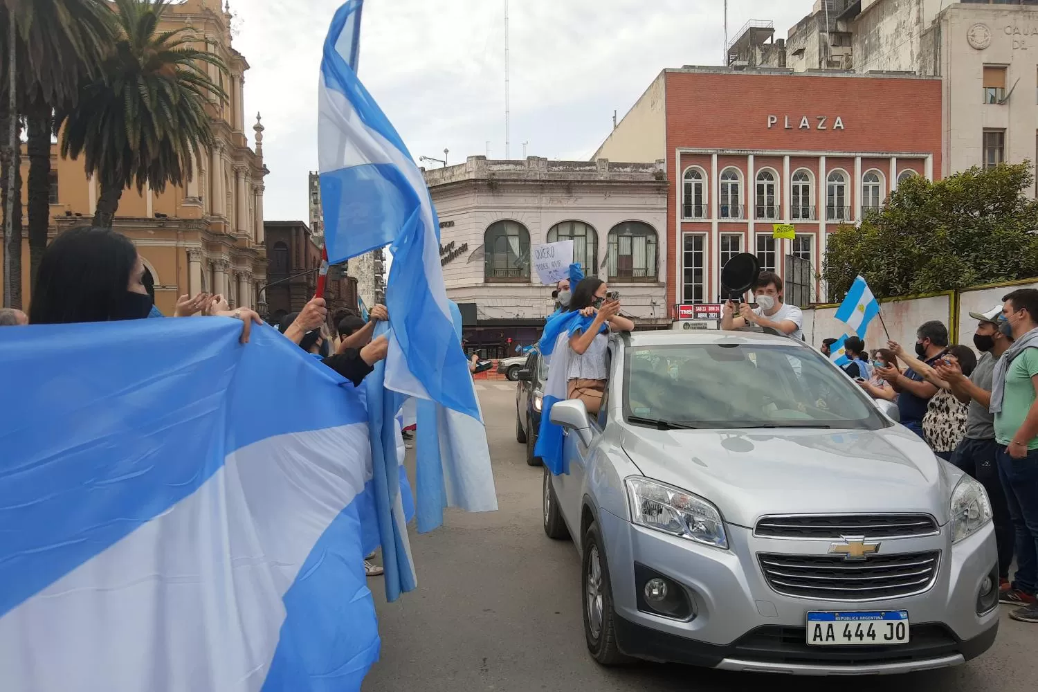 BANDERAZO. En Tucumán se repetirá la protesta en plaza Independencia.