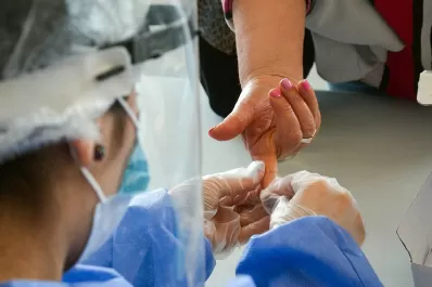 Crean en La Plata el primer test serológico para detectar covid-19 en cinco minutos