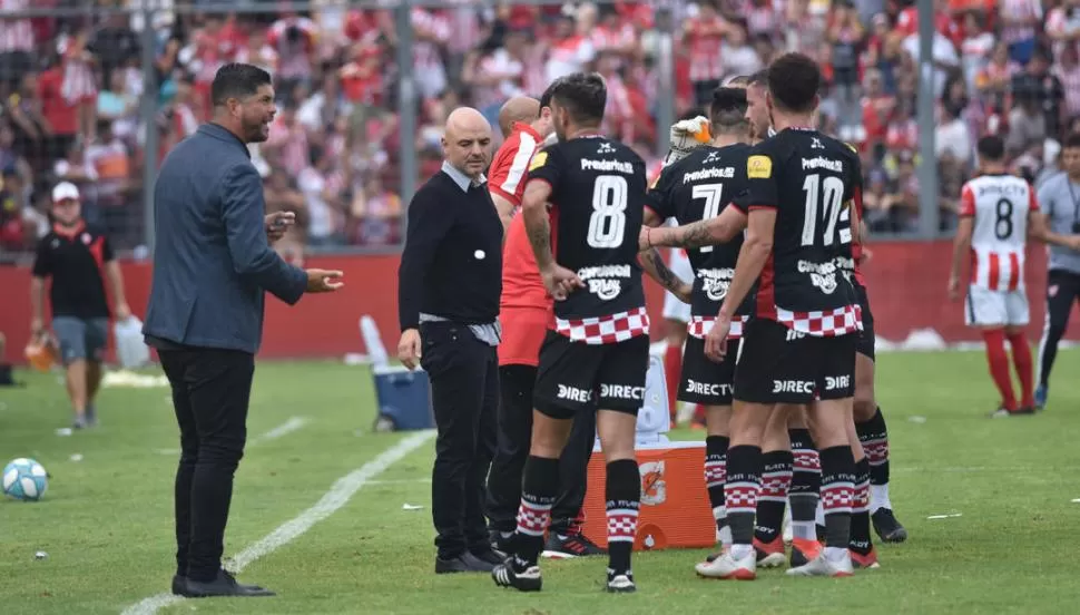 PIENSAN EN LO QUE VIENE. Gómez y Orsi están metidos de lleno en el rearmado del plantel para jugar la definición del torneo. 