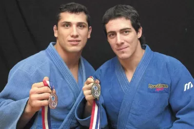 Rodrigo fue más hermano mayor que nunca