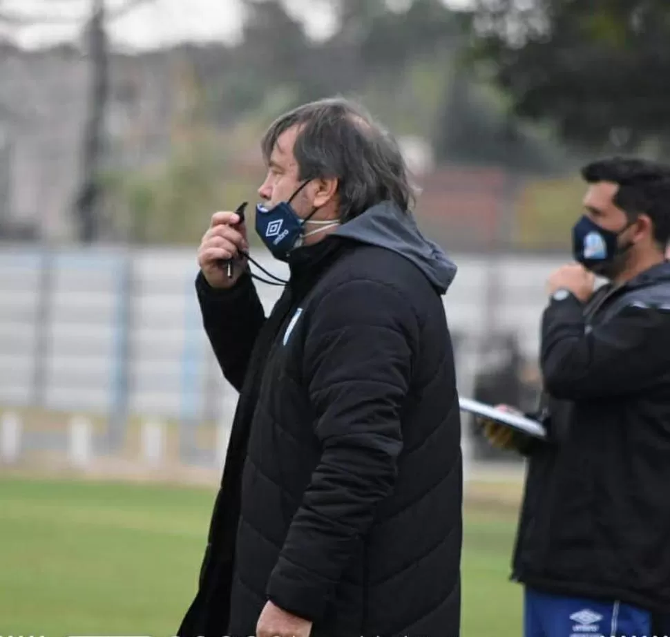 CUMPLEAÑERO. Zielinski llegó al 61 y no pudo viajar a Buenos Aires para celebrarlo junto con sus hijos, como solía hacerlo. twitter@atoficial