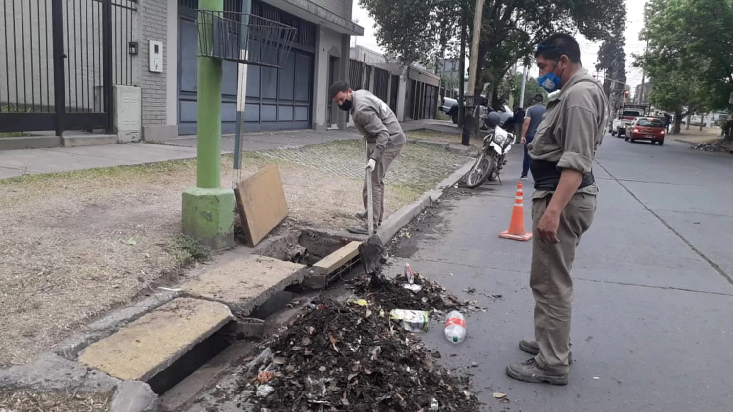 Desagües pluviales: se están construyendo en avenida Independencia y calle Bernabé Aráoz