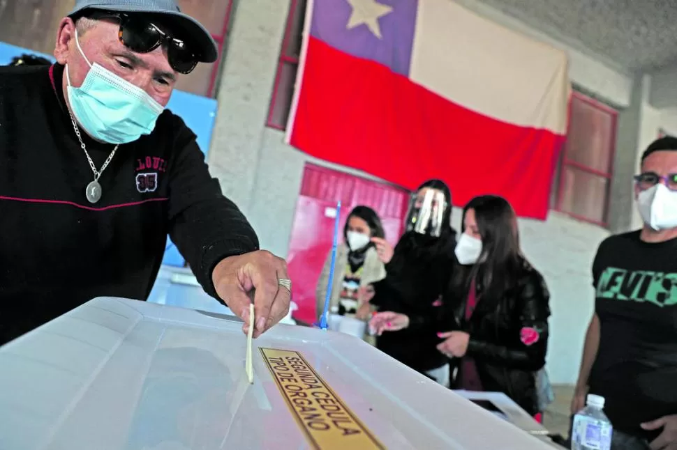 CUIDADOS. La participación se hizo bajo estrictas medidas de seguridad sanitaria, en Santiago de Chile.  