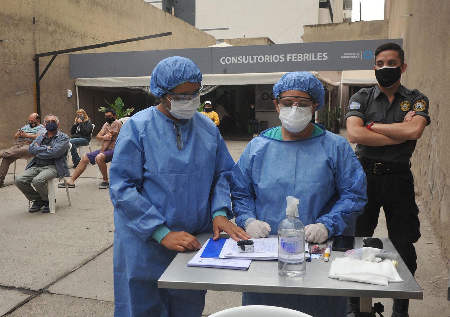 El riesgo del contagio por aire: los expertos advierten sobre actividades cotidianas