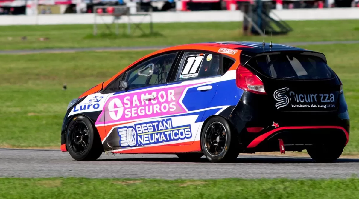 EL FORD. “Maxi” encontró respuestas en el auto del Ale Bucci Racing.