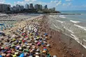Cuánto costará alquilar carpas y sombrillas para el verano en Mar del Plata
