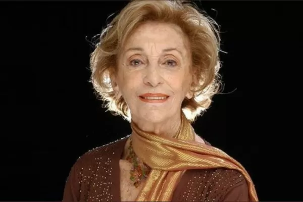 Poco después de superar el coronavirus, la actriz Hilda Bernard celebra sus 100 años