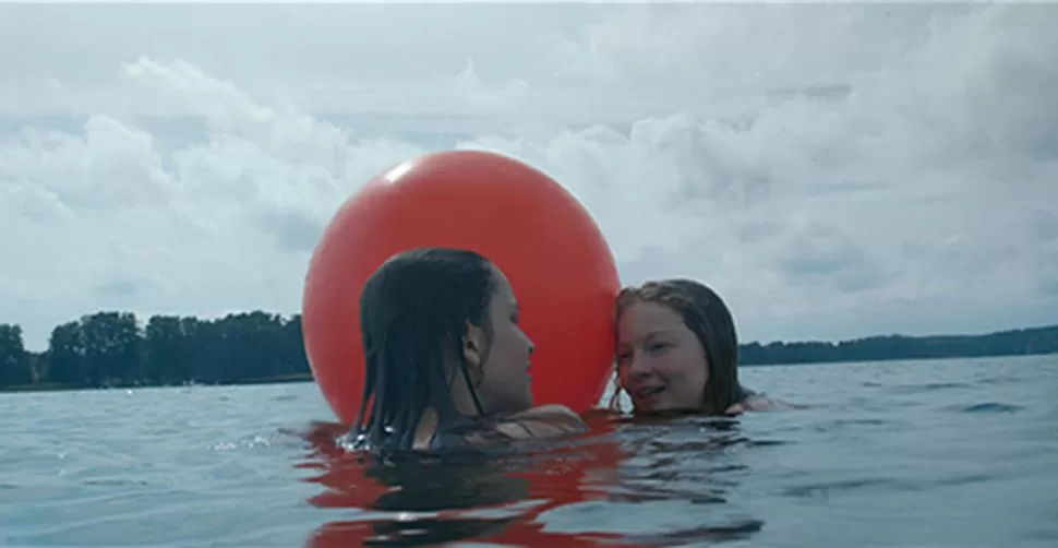 DRAMA. “Nadar” trata sobre la amistad entre dos jóvenes muy distintas.  